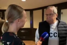 Photo of Лавров пристигна на Алјаска во џемпер со натпис „СССР“