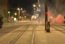 Photo of Хаос во центарот на Белград, жандармеријата употреби повторно солзавец за да растера антивладини демонстранти