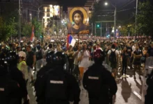 Photo of Протести во 10 српски градови: „Србија не може да се смири“