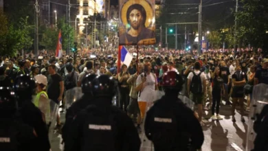Photo of Протести во 10 српски градови: „Србија не може да се смири“
