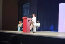 Photo of Сиљановска-Давкова: Поетите го менувале и сѐ уште можат да го менуваат светот