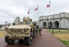 Photo of Денови на одмаздата на Трамп – Националната гарда на улиците на Вашингтон, ФБИ ја претресува куќата на Болтон, отпуштен шефот на военото зазузнавање