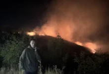 Photo of ЦУК: Пожарот кај село Церово се шири кон Карпалак и скопскиот регион, нема загрозени населени места и објекти