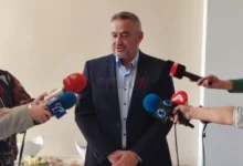Photo of Клековски: Нема ниту една пријава за непотребна операција, ги повикуваме пациентите да поднесат претставки доколку се сомневаат