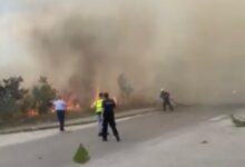 Photo of Еден полицаец во тешка состојба поради вдишан чад при вчерашниот пожар кај СЦ Борис Трајковски