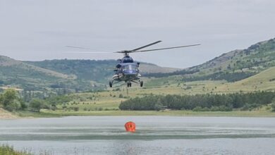 Photo of Скопјанец ја загрозил безбедноста на полицискиот хеликоптер додека полнел вода за пожарите