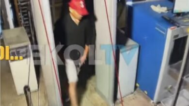 Photo of Обид за палење на Света Софија – Уапсен е сторителот кој запали хартии по молитвата