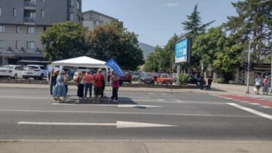 Photo of Вработените во фирмите ќерки на „Паркови и зеленило“ повторно на протест, бараат исплата на платите за јуни и зајули