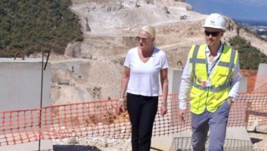 Photo of Амбасадорката Анџела Агелер ја посети градежната локација на делницата Тетово – Гостивар од Kоридорот 8