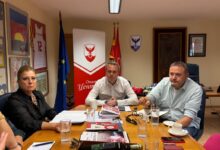 Photo of Герасимовски: Бесплатни униформи, ранци и прибор за учениците, во тек е целосна дезинфекција на училиштата во Центар