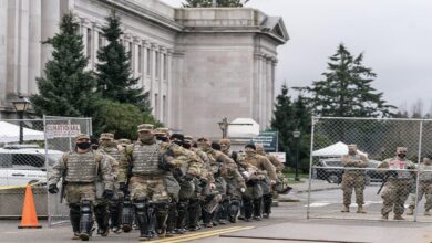 Photo of ТРАМП ГИ СТАВА ПОД ДРЖАВНА КОНТРОЛА ЧИКАГО И ЊУЈОРК Националната гарда излегува на улиците да се справи со криминалот