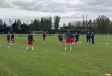 Photo of Младинците на Работнички на мегдан со Шелбурн во младинската ЛШ