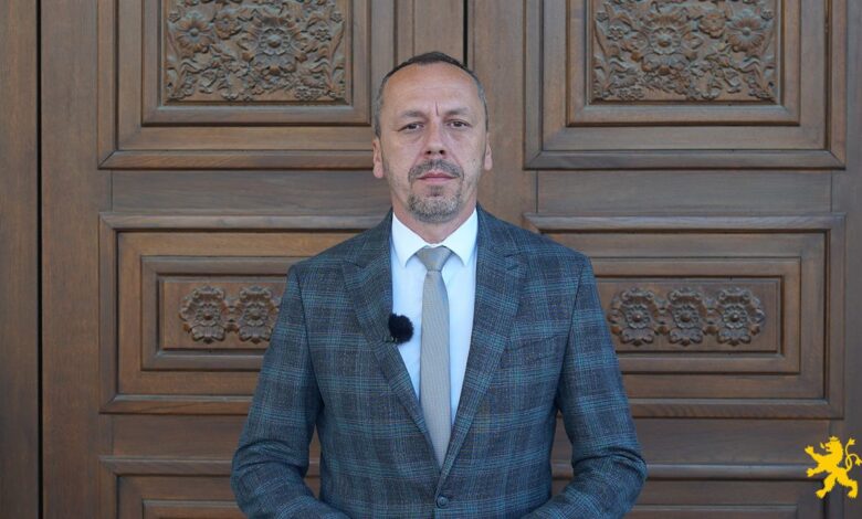 Photo of Петрушевски: Миодраг Давидовиќ – Дака му дал 300.000 евра на Заев за да добие повратна услуга, тој ги искористил парите за инженеринг на референдумот за името