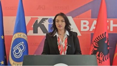 Photo of ДУИ: Сопругата на шефот на кабинет на Меџити добила 18.000 евра од Агенцијата за филм