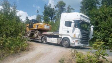 Photo of (ВИДЕО) Фирмата која требаше да ги гради хидроелектраните на Дошница ја повлече цела механизација