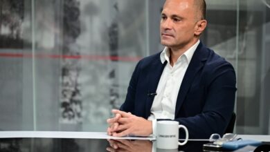 Photo of Мицкоски треба да одговори дали комуницирал со групи кои биле следени и зошто, вели Филипче