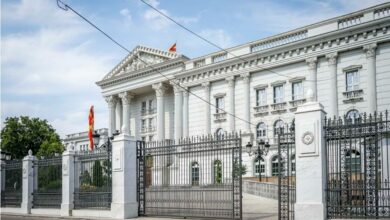 Photo of Влада: Исплатата на 400 пожарникари е во тек, СДСМ шири лаги и невистини