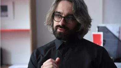 Photo of Апасиев со провокативен слоган: Посери се на мицковизмот – гласај за Левица