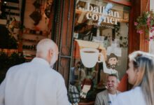 Photo of Герасимовски: Старата скопска чаршија е симболот на соживот и традиција, занаетчиите ја имаат поддршката од Општината