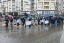 Photo of Родителите на починатите во пожарот во „Пулс“ денеска маршираа по 27. пат