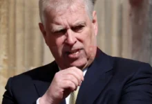 Photo of Британскиот крал Чарлс Трети му ги одзеде титулите на принцот Ендру и нареди иселување од палатата