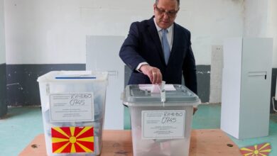 Photo of Кандидатот на ВМРО-ДПМНЕ води во Кичево пред кандидатот на ДУИ