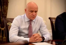 Photo of Зеленски му го одзеде украинското државјанство на градоначалникот на Одеса