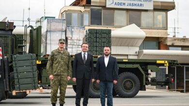Photo of Курти објави фото од турски беспилотни летала што пристигнаа во Приштина