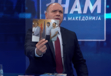 Photo of Секој има право да седи во кафеана со кого сака, вели лидерот на ЗНАМ за фотографиите на Црвенковски со членови на неговата партија