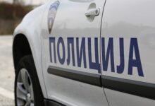 Photo of Малолетници ограбиле златара и две продавници