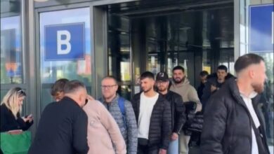 Photo of (Видео) Кандидат за градоначалник од Влен пречекува гласачи донесени од дијаспората