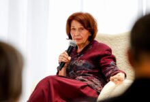 Photo of Сиљановска од Париз: Не може да избегаме од регионот, тој ни е судбина