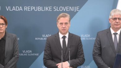 Photo of Во Словенија, двајца министри поднесоа оставки по бруталното убиство на родител кој отишол да го одбрани својот син
