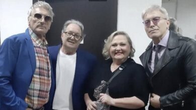 Photo of МАКФЕСТ Е ЈАК КАКО ПРЕМИЕР ЛИГАТА, РЕЧЕ МИКИ ЈОВАНОВСКИ-ЏАФЕР НА ЕМОТИВНИОТ 40-ГОДИШЕН ЈУБИЛЕЈ НА ФЕСТИВАЛОТ