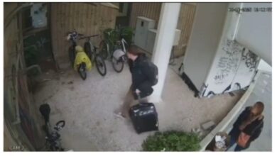 Photo of Странци, од Швајцарија, го оставиле празниот куфер пред Белата палата на ВМРО-ДПМНЕ?!