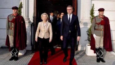 Photo of Урсула фон дер Лајен по средбата со Мицкоски: Уставните промени се последниот чекор, топката за во ЕУ е кај вас