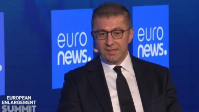 Photo of Мицкоски од Брисел: Поради вештачки спорови две и пол децении стоиме во место на нашиот европски пат