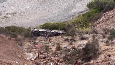 Photo of Најмалку 37 лица загинаа во Перу откако автобус падна во бездна длабока 200 метри