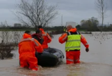 Photo of Поплави, евакуација… Во Албанија невремето предизвика големи проблеми