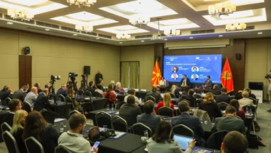 Photo of Сиљановска-Давкова од Подгорица: Време е за стратешки чекор на ЕУ кон Западниот Балкан