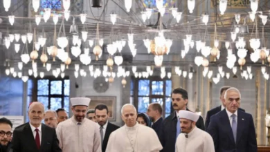 Photo of Папата Лав Четиринаесетти ја посети Сината џамија во Истанбул
