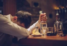 Photo of Полицијата привела жител на неготинско Тимјаник, кој во алкохолизирана состојба се однесувал недолично во казино