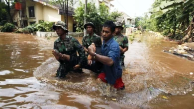 Photo of Бројот на жртви во поплавите на индонезискиот остров Суматра се искачи на 303