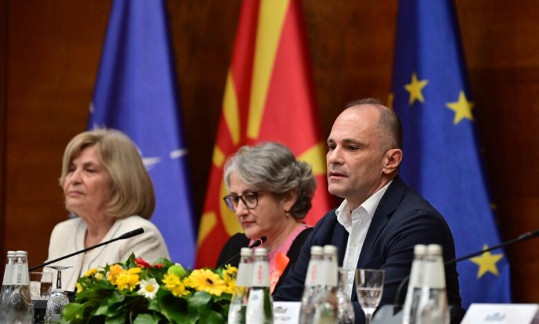 Photo of (ВИДЕО) Филипче: Власта ја кочи државата