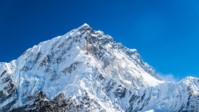 Photo of Седум алпинисти загинаа во лавина на еден од врвовите на Хималаите во североисточен Непал