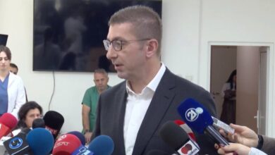 Photo of Мицкоски за случајот на Јанкуловска во Стразбур „удри“ по Кацарска.Во “тенк“и ги нарушила човековите права, а сега барала повисоки плати за нив  а удирала по пензионерите