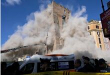 Photo of (ВИДЕО) Се урна дел од средновековна кула во Рим – еден работник заробен под урнатините