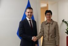 Photo of Муцунски се сретна со Марта Кос во Брисел