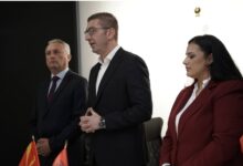 Photo of Мицкоски на отворање на новите канцеларии на здружението „ВМРО-ДПМНЕ Албанија“: Македонците во пиринскиот дел ја немаат оваа можност