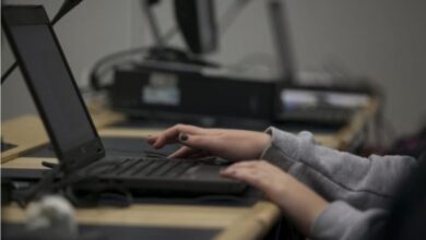 Photo of Државата прво им одобри, а потоа им ги укина ваучерите на постдипломците